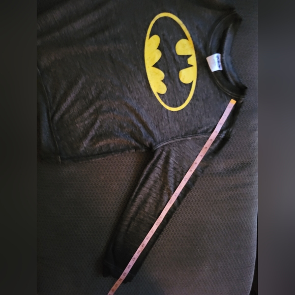 Batman Boys Size M Long Sleeve Pullover Black Washed Color - Picture 6 of 8